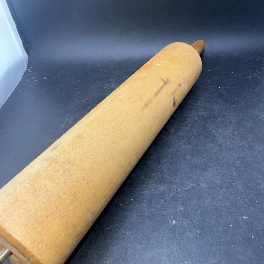 Vintage 17” Wooden Rolling Pin Farmhouse Primitive Kitchen Baking Dough Roller